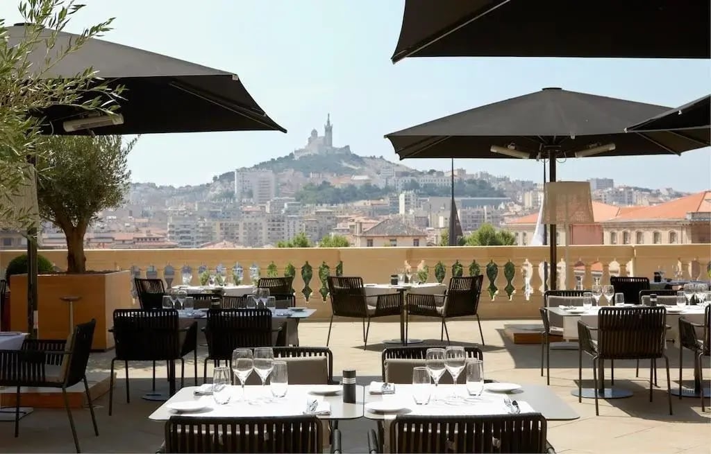 intercontinental-hotel-dieu-marseille-1lieu1salle-evenement-1024x655