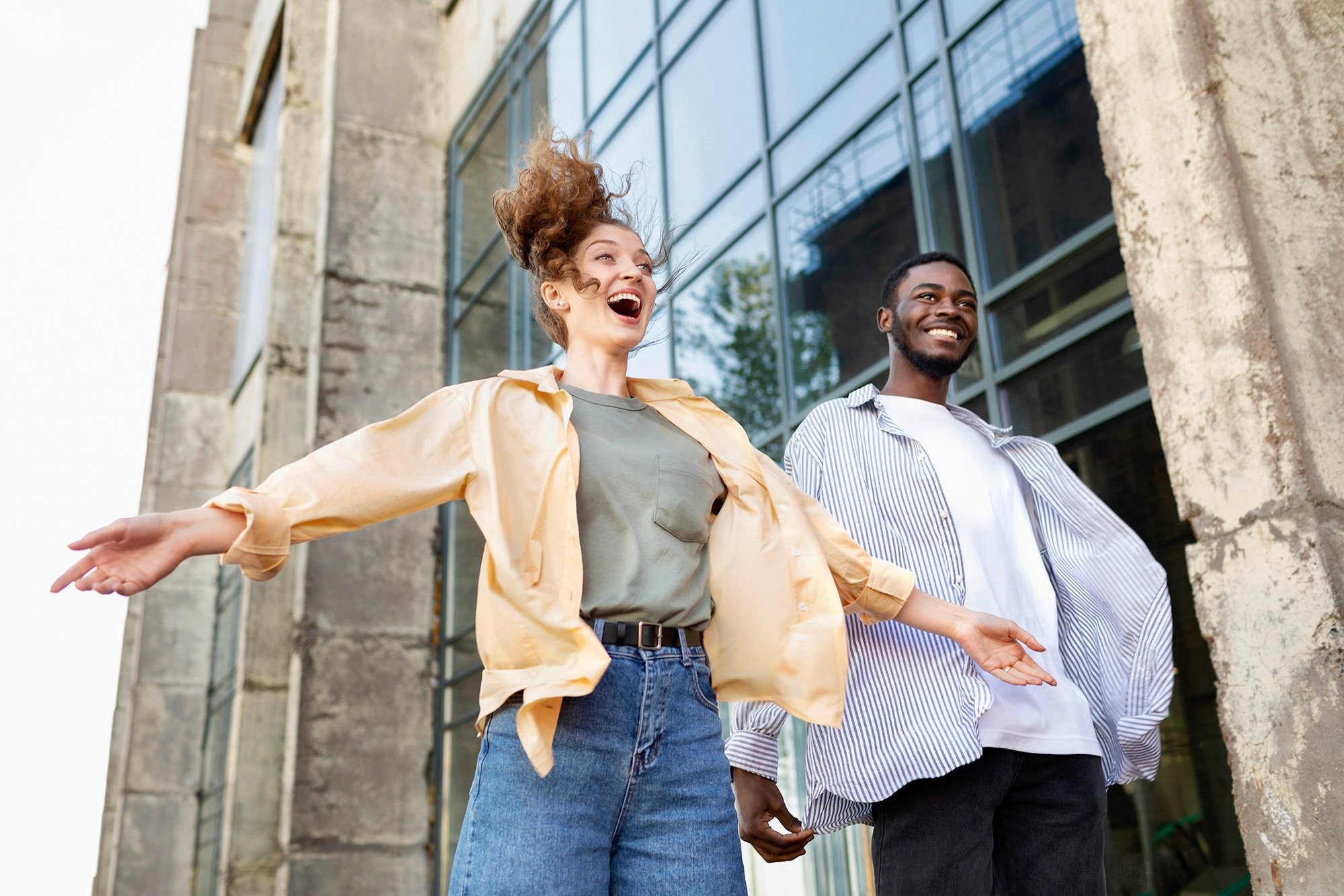 medium-shot-people-having-fun-together